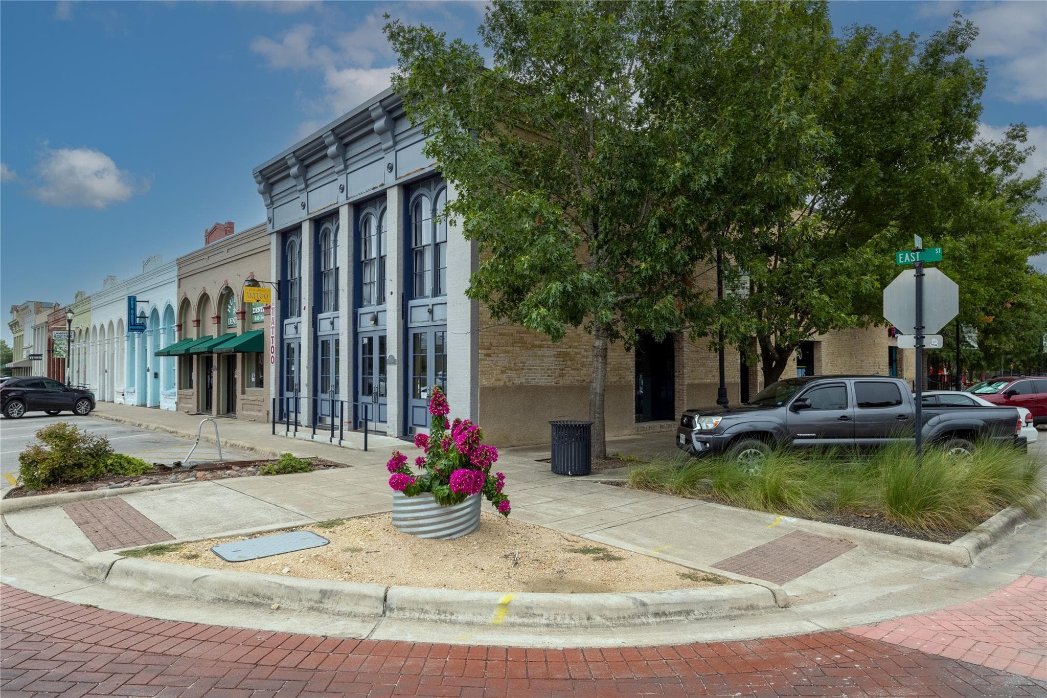 117 East St