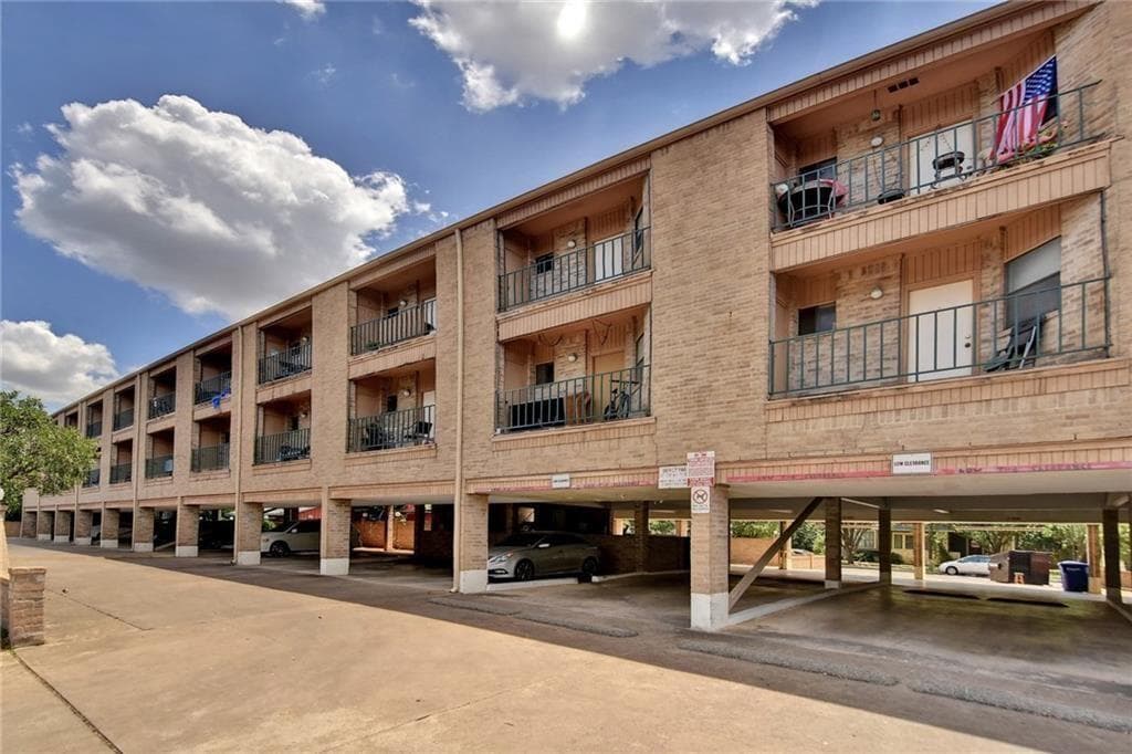 3316 Guadalupe St #201