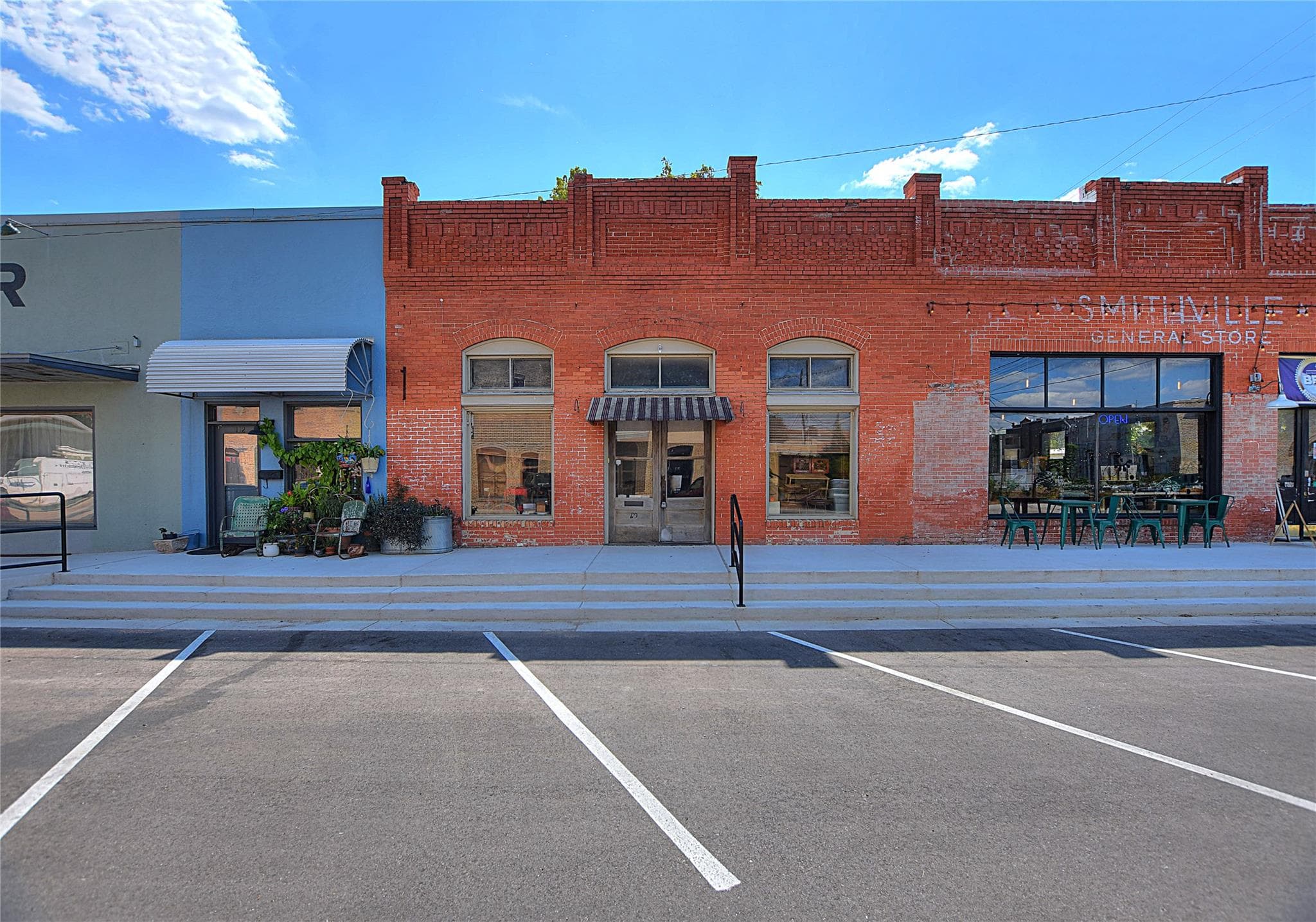 110 NE 2nd St