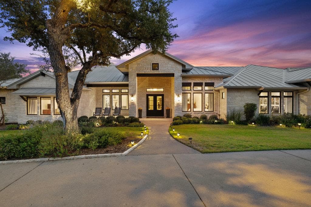 18601 Madrone Vista Dr