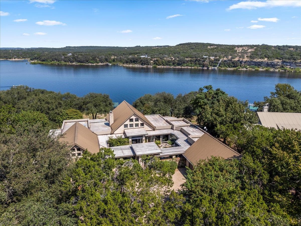 24736 Travis Lakeside Dr #A