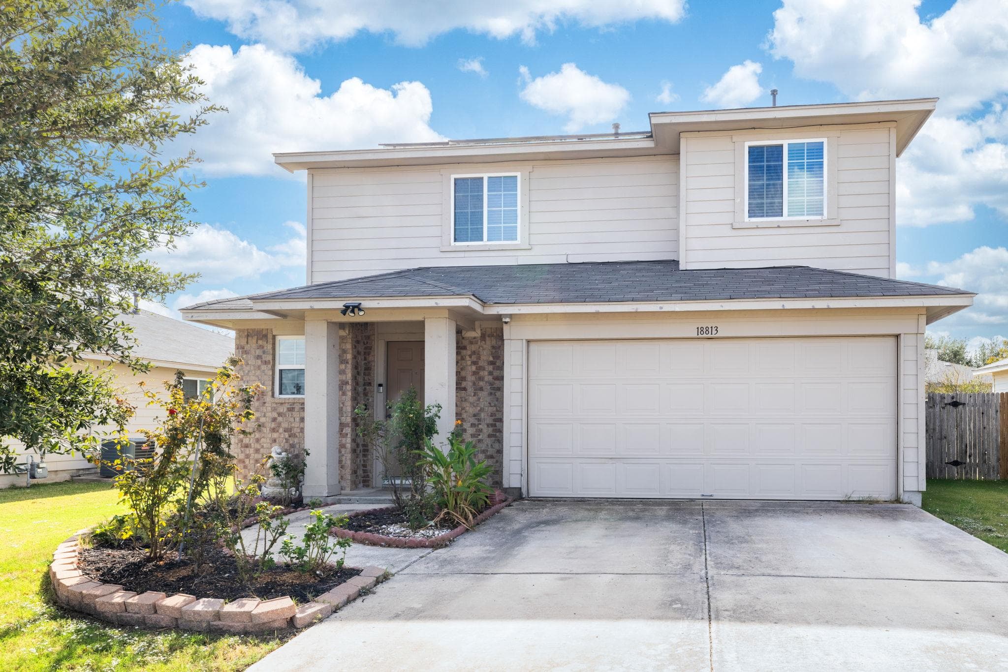 18813 Golden Eagle Way