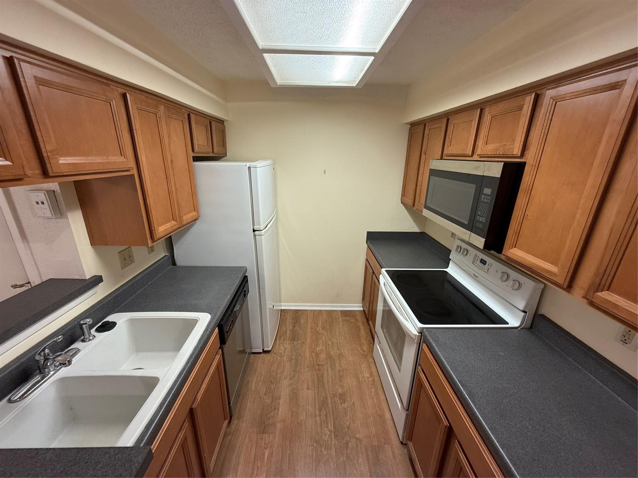 114 E 31st St #213