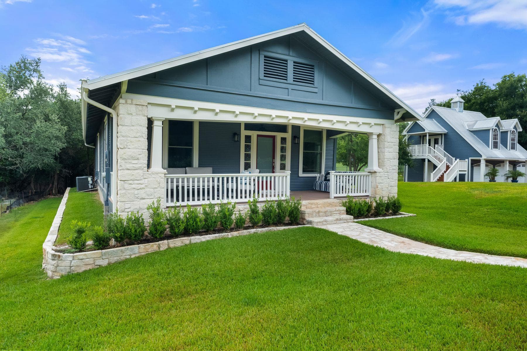 2701 & 2703 De Soto Dr