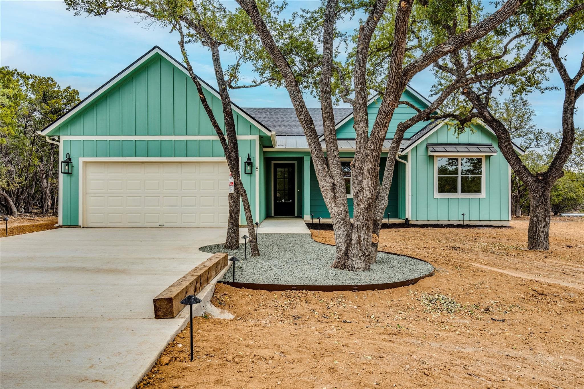 8 Huisache Ln