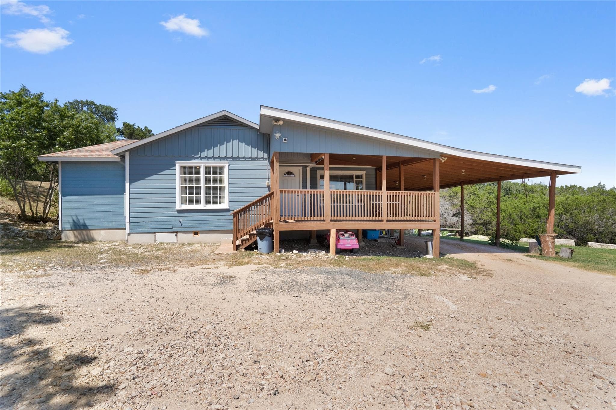 15001 Dexler Dr