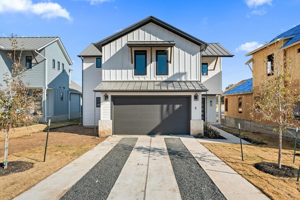 711 N Paleface Ranch Rd #8