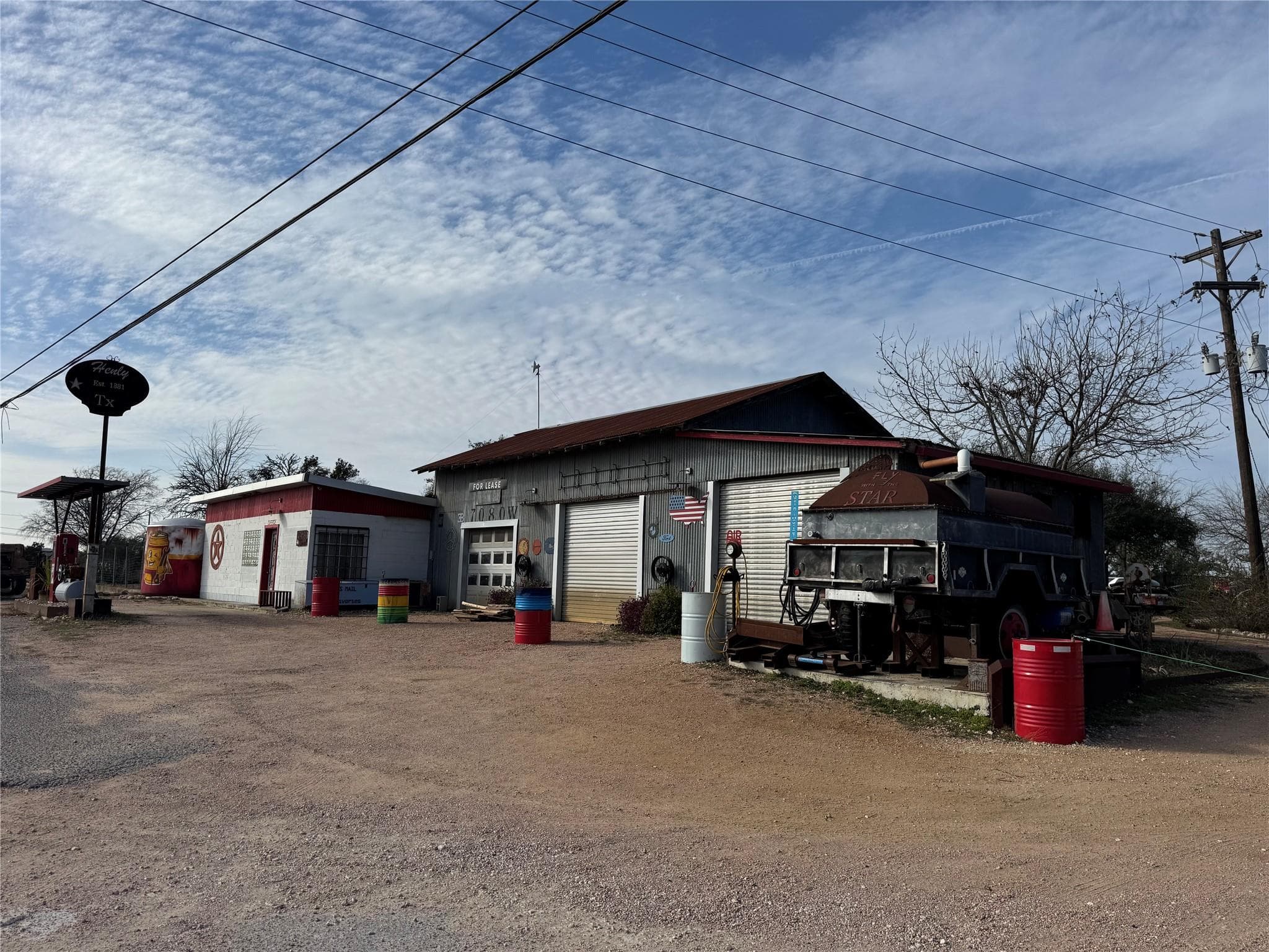 7080 W Highway 290 None