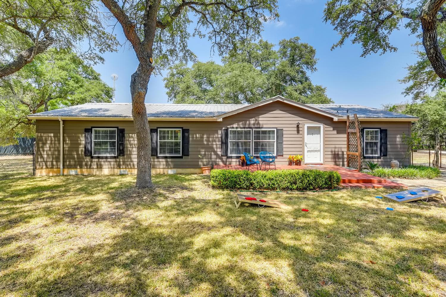 2023 Harmon Hills Rd