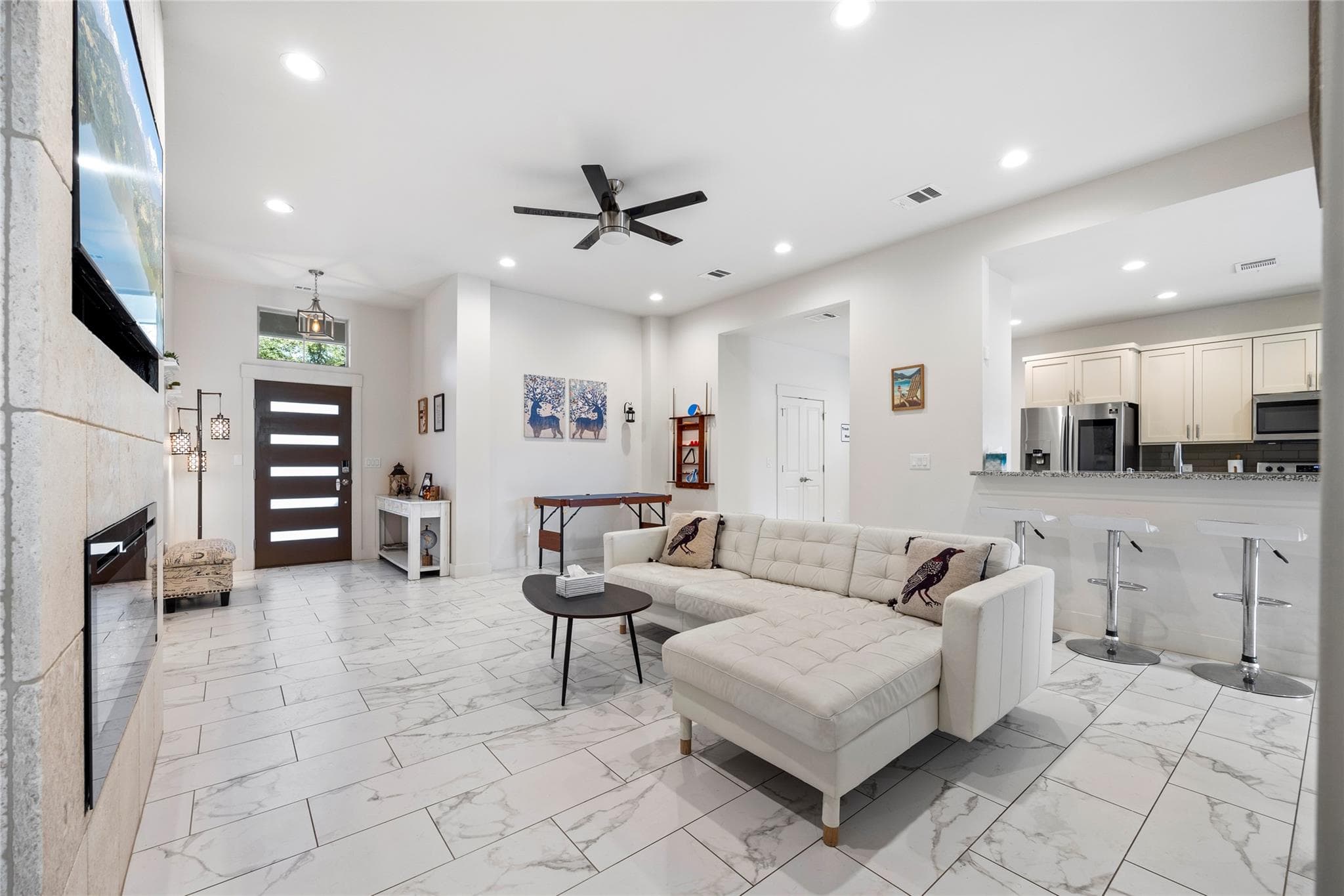 21513 Santa Carlo Ave