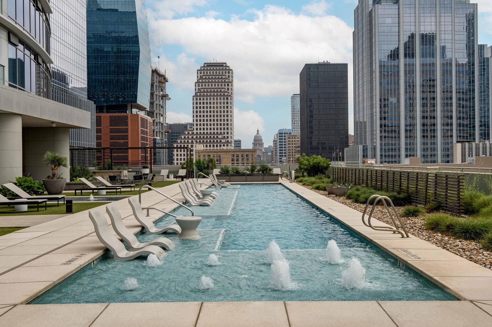 200 Congress Ave #14A