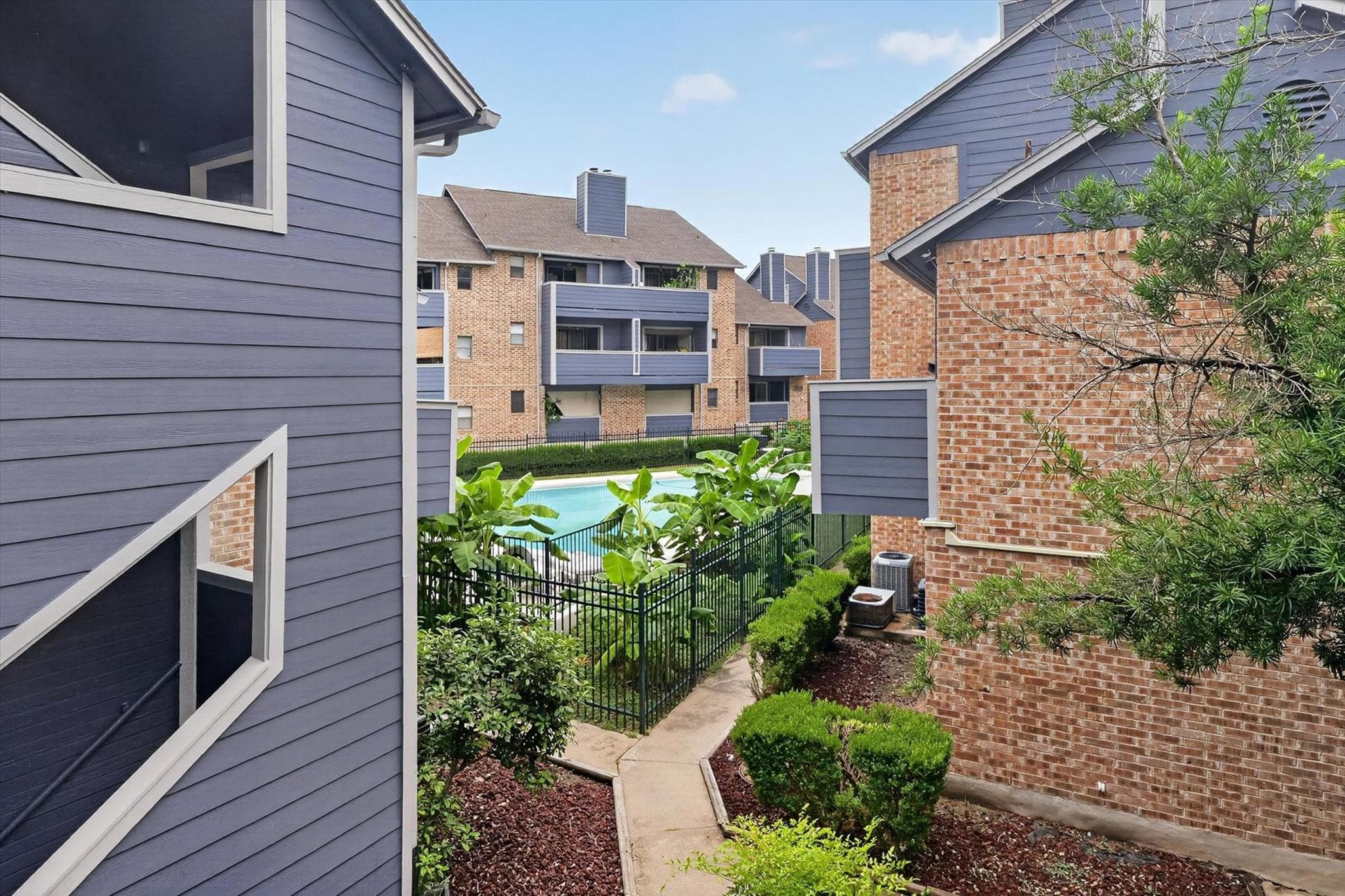 2500 Burleson Rd #615