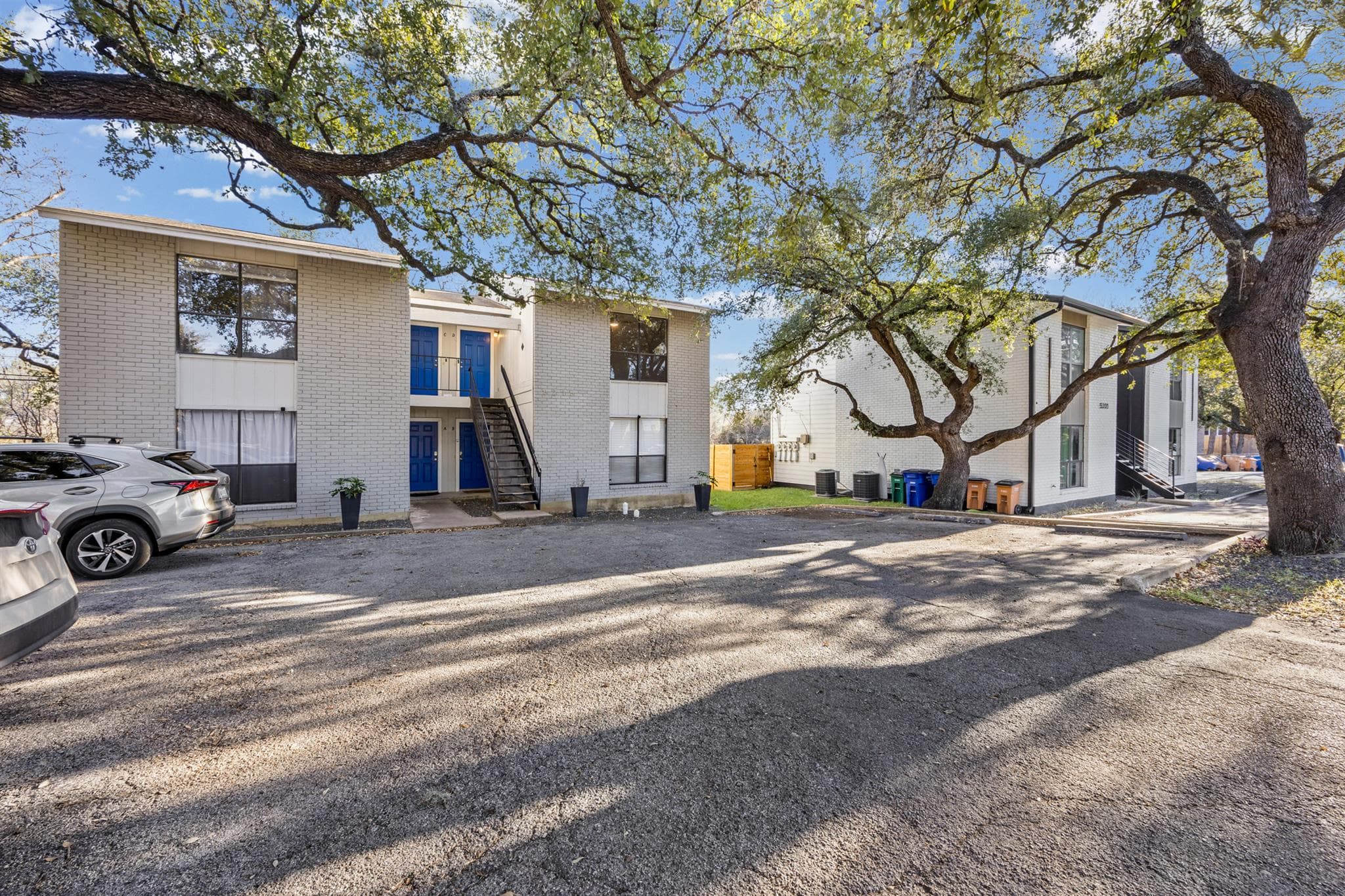 5215 Saint Georges Grn #D