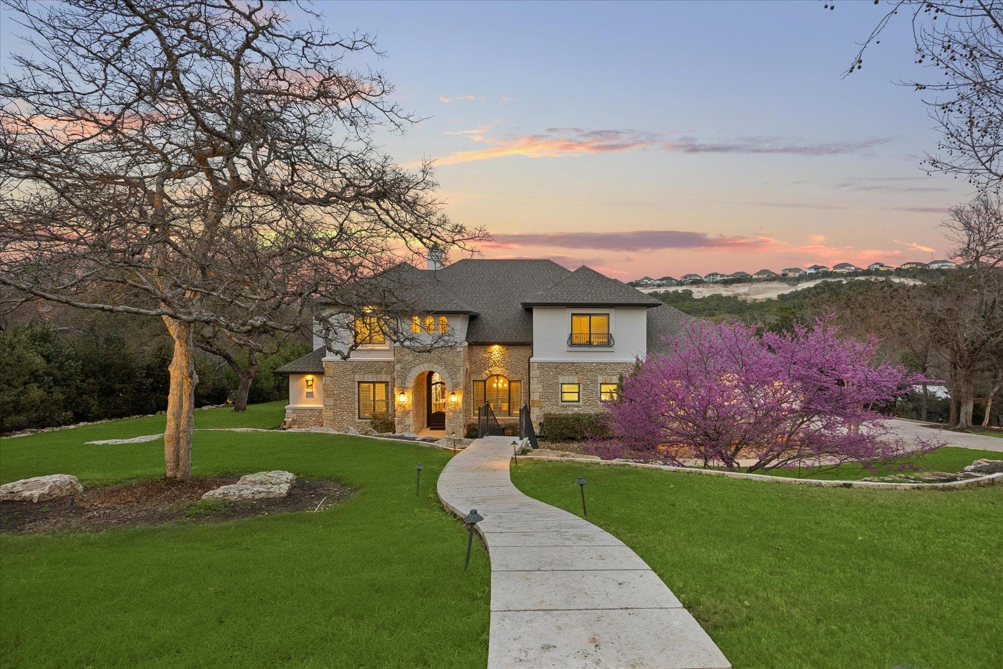 1100 High Lonesome St