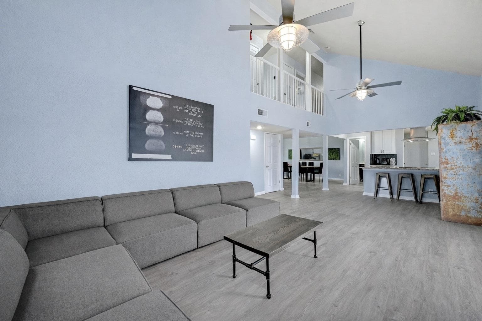 827 Briarcliff Dr