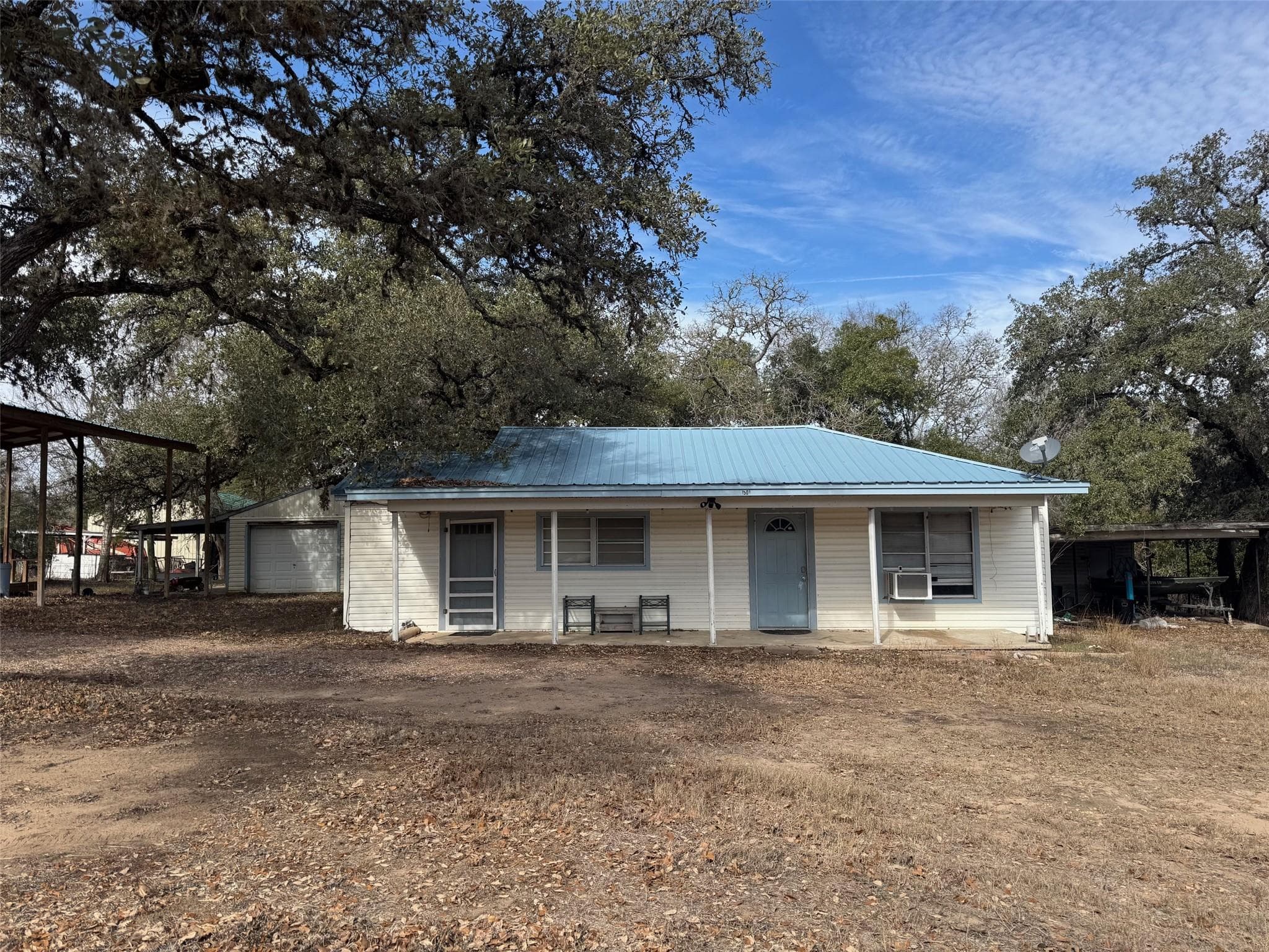 1501 State Hwy E. 71 Hwy E