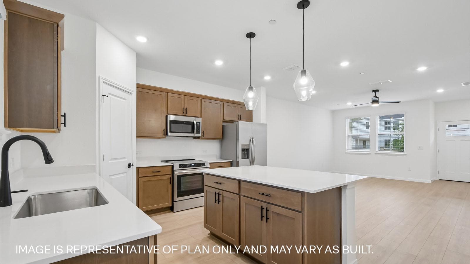 2523 Violet Theo Ln