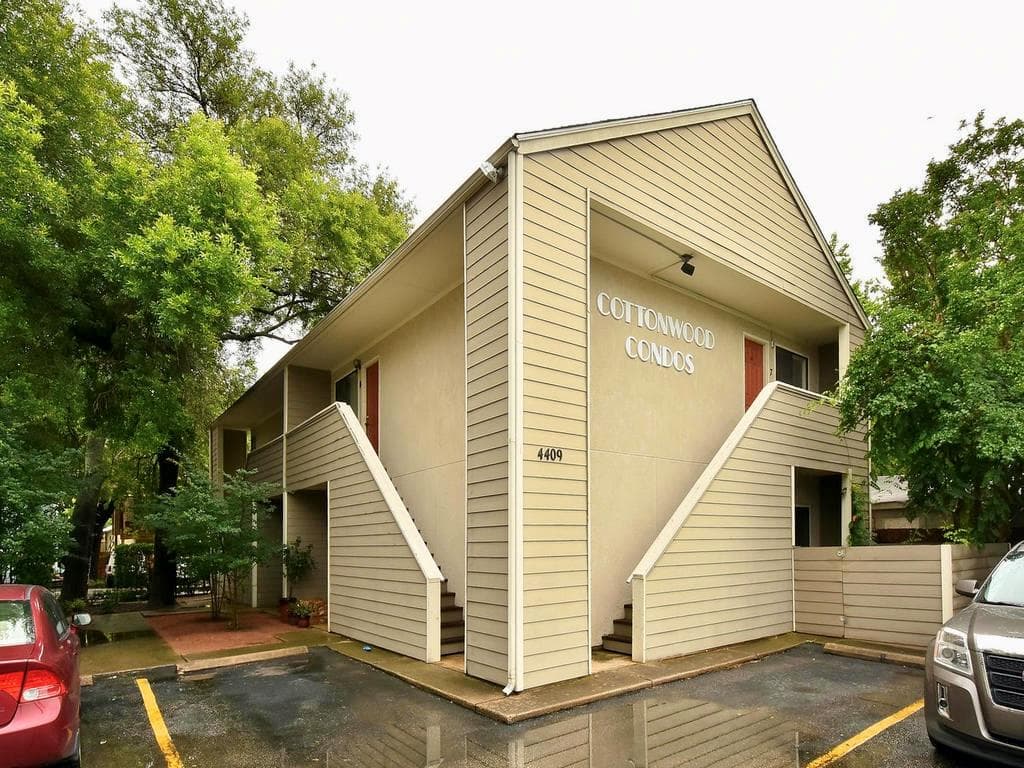 4411 Guadalupe St #9