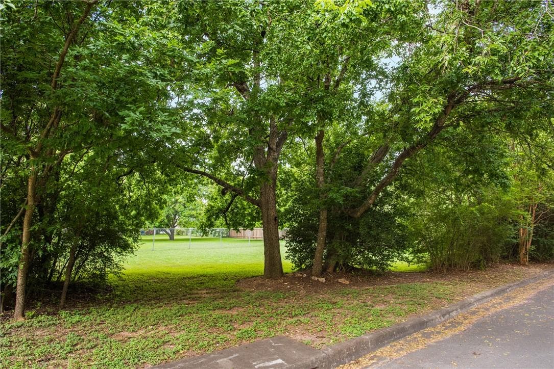 9311 Independence Loop
