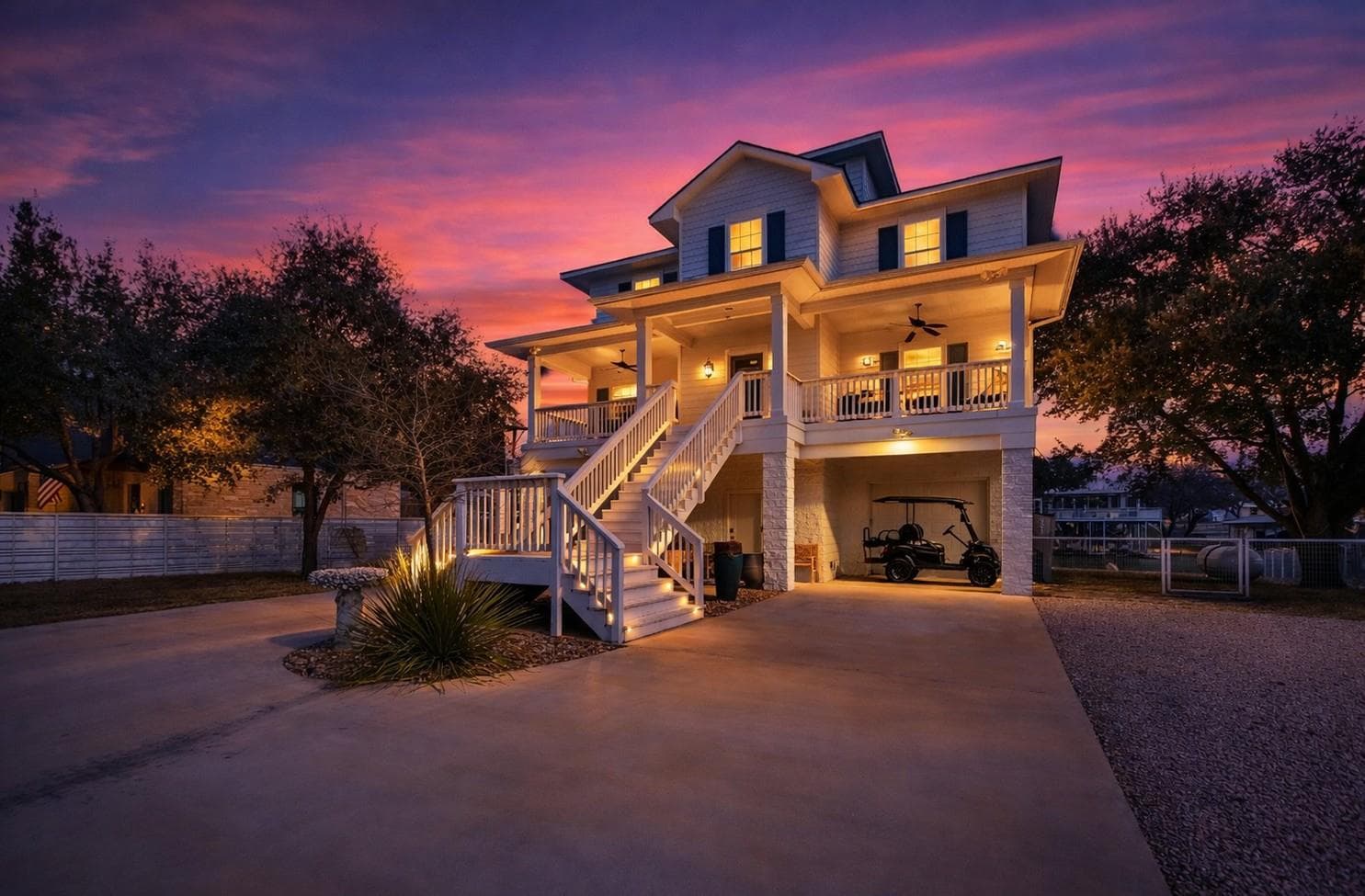 513 Oleander Dr