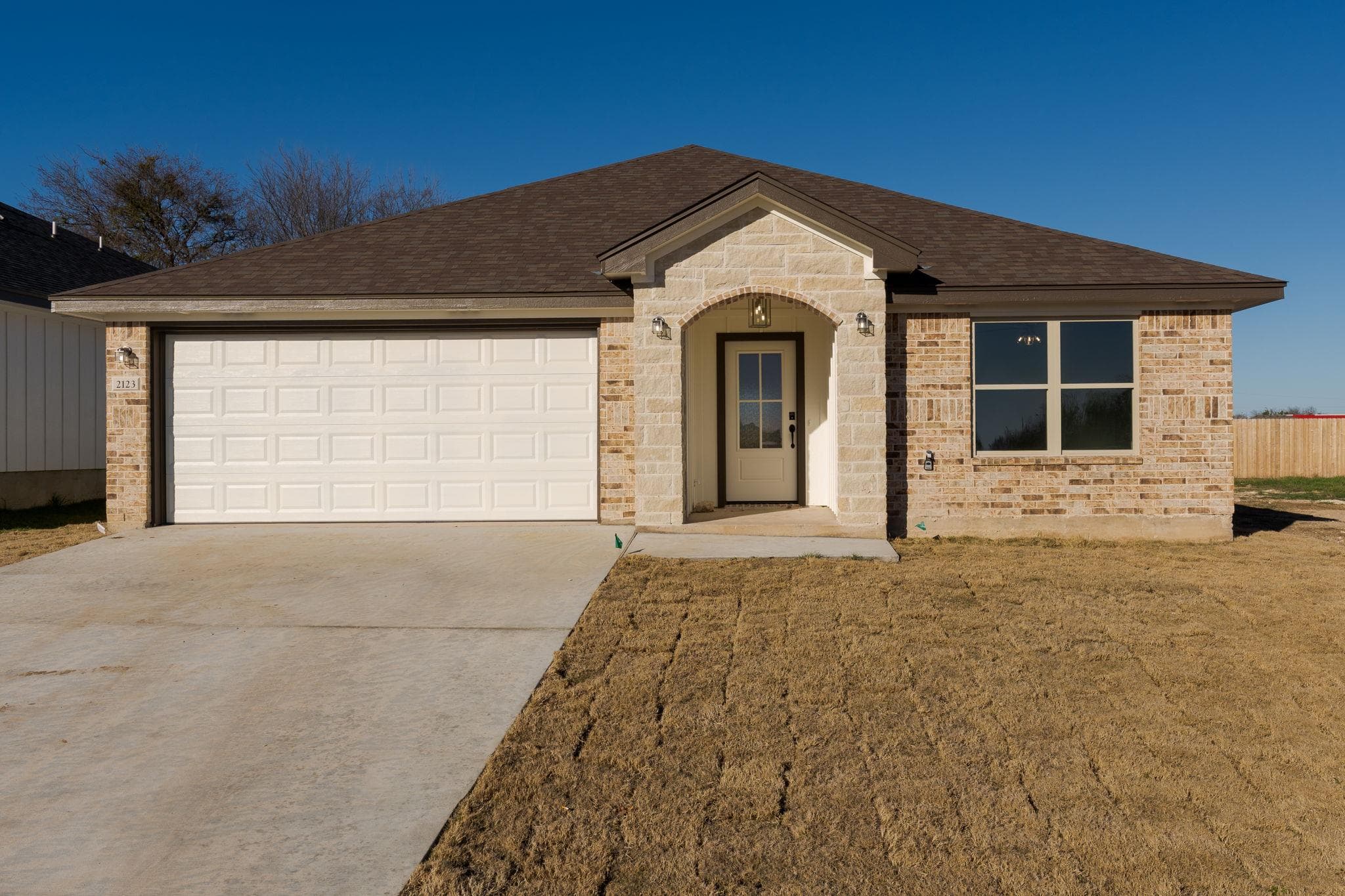2123 Blackhawk Loop