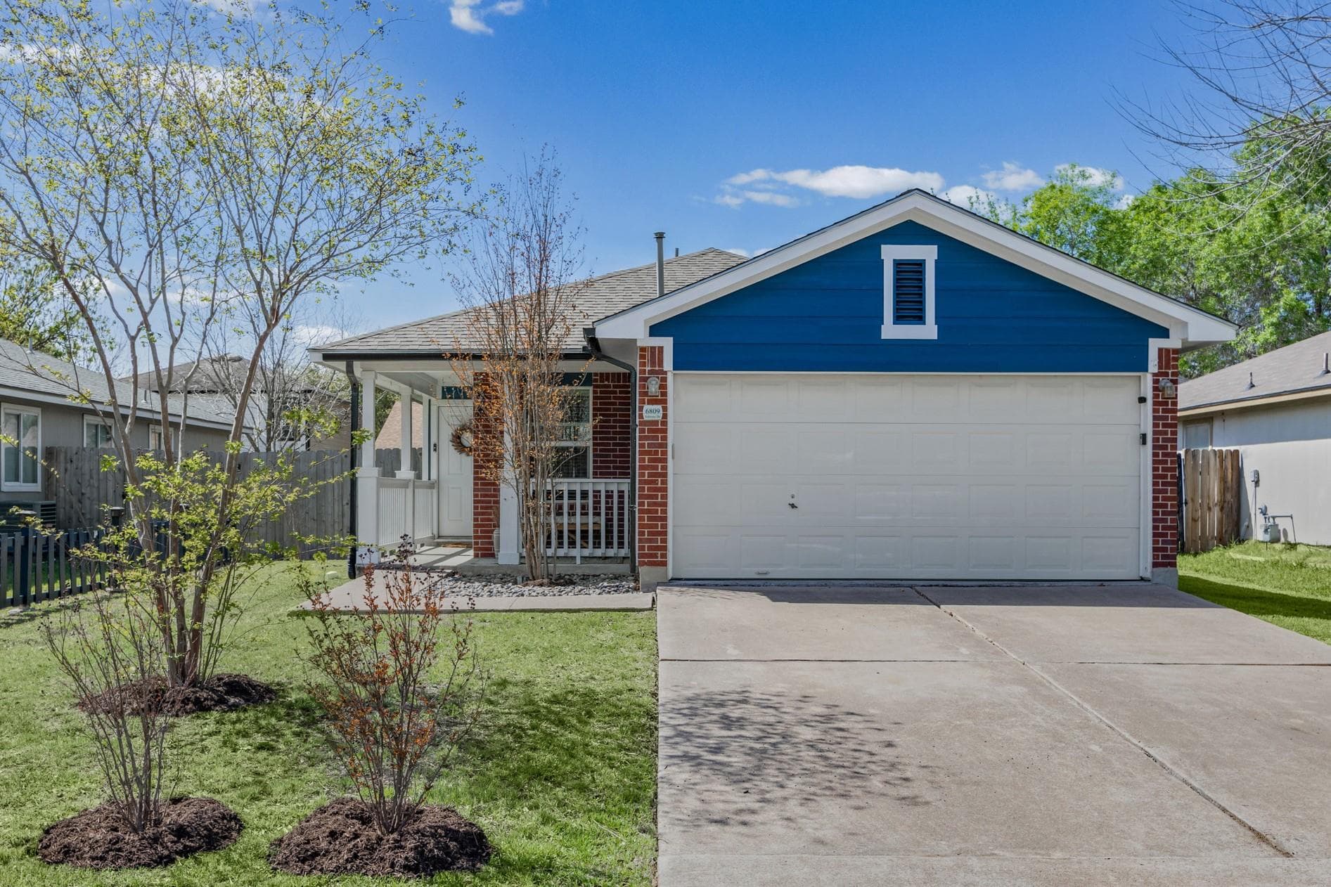 6809 Sabrina Dr