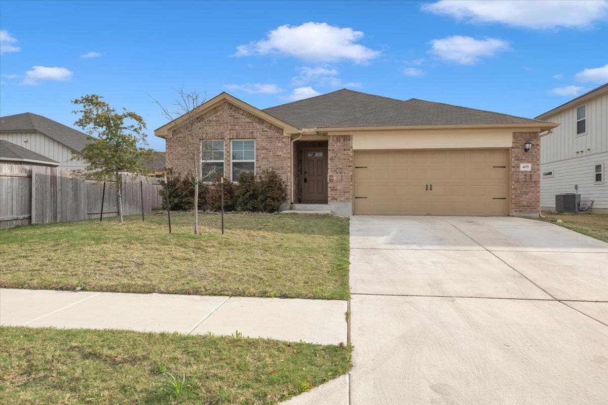 405 Grasslands Trl