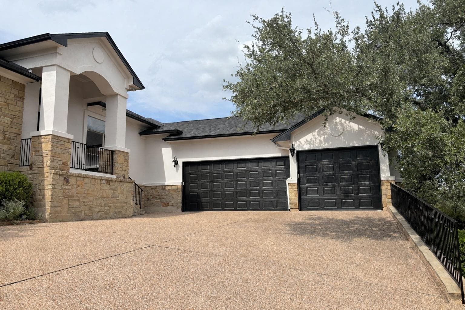 17109 Northlake Hills Dr