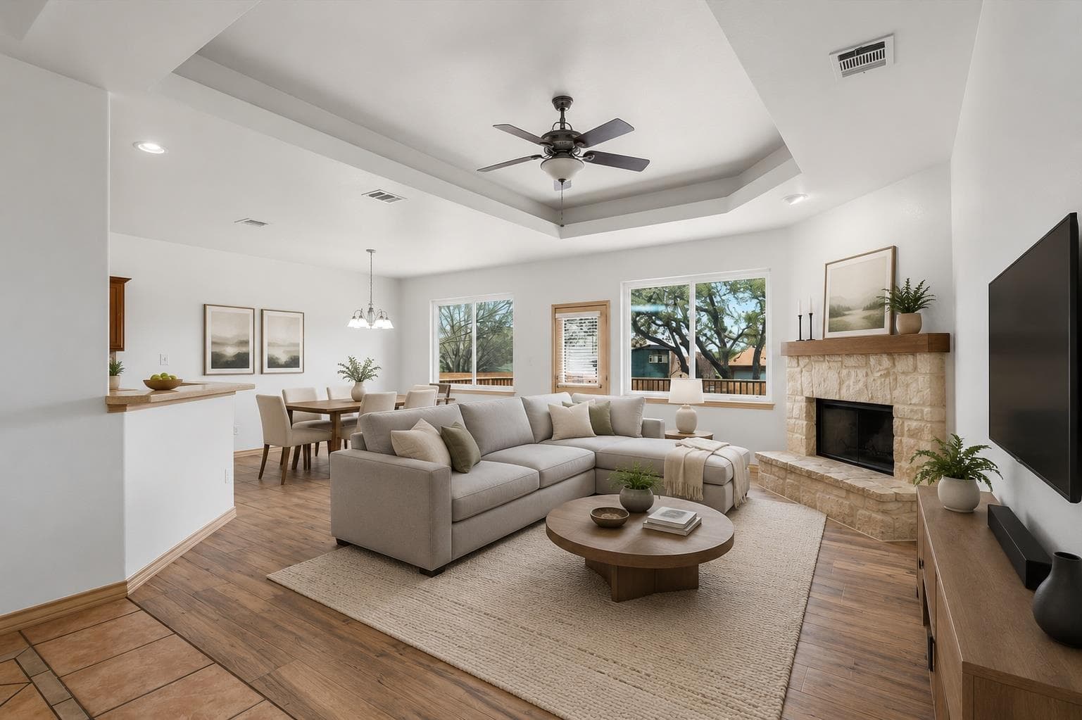 119 E Wildflower Blvd