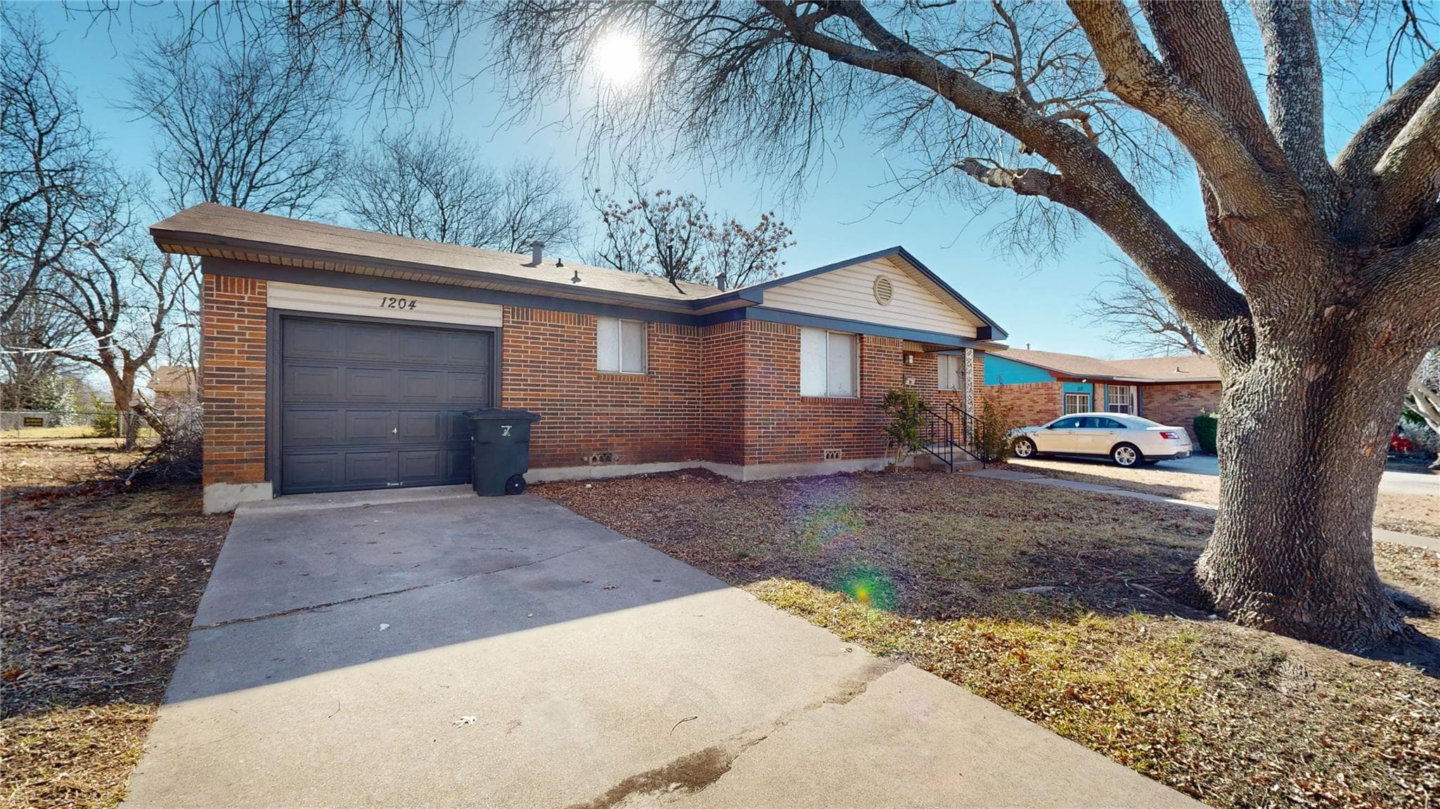 1204 Cedar Dr
