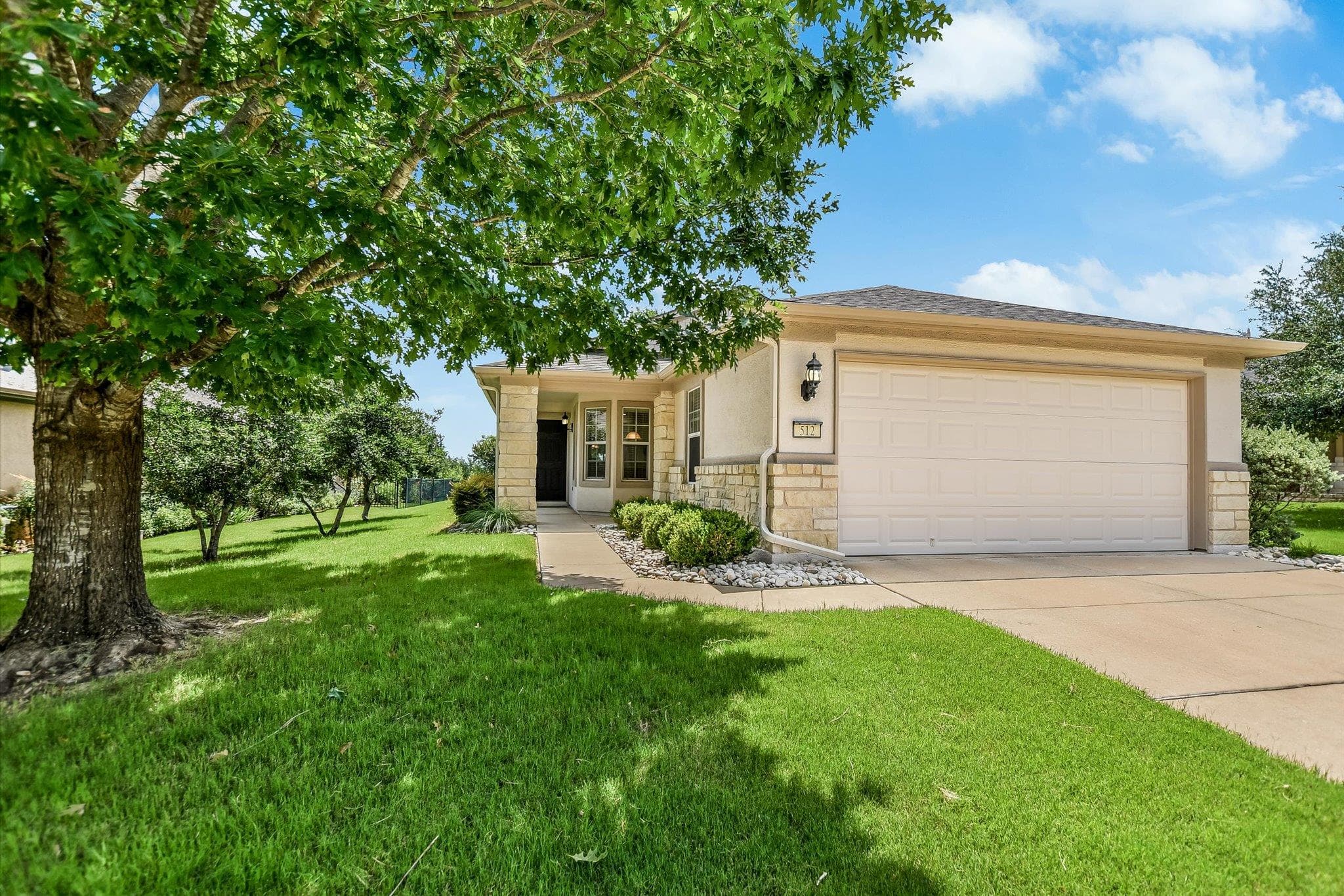 512 Salt Creek Ln
