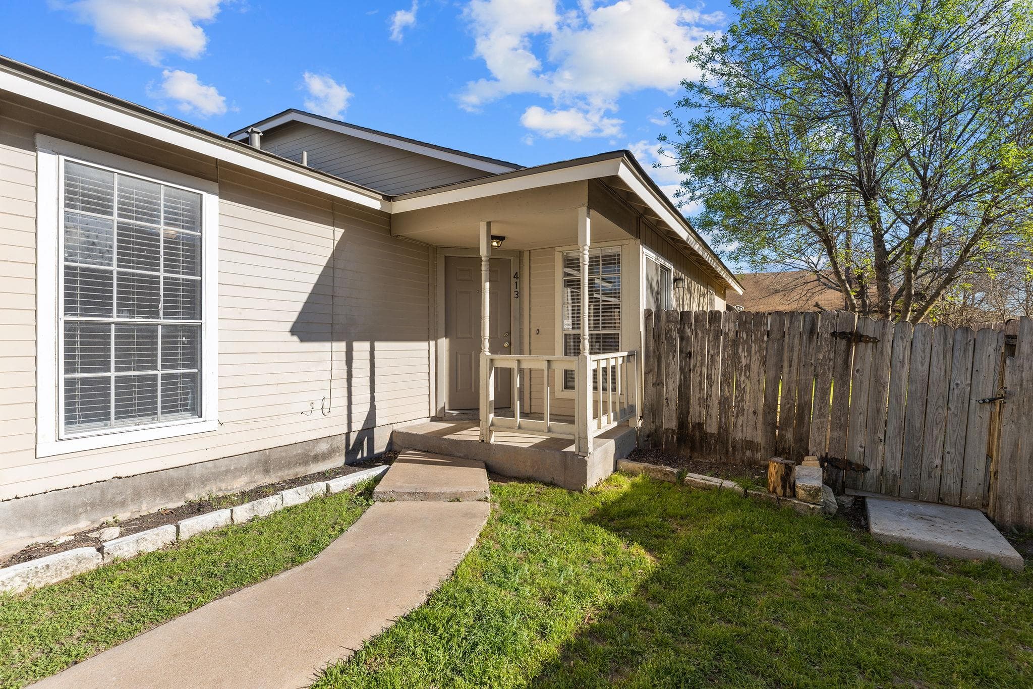 413 Country Aire Dr