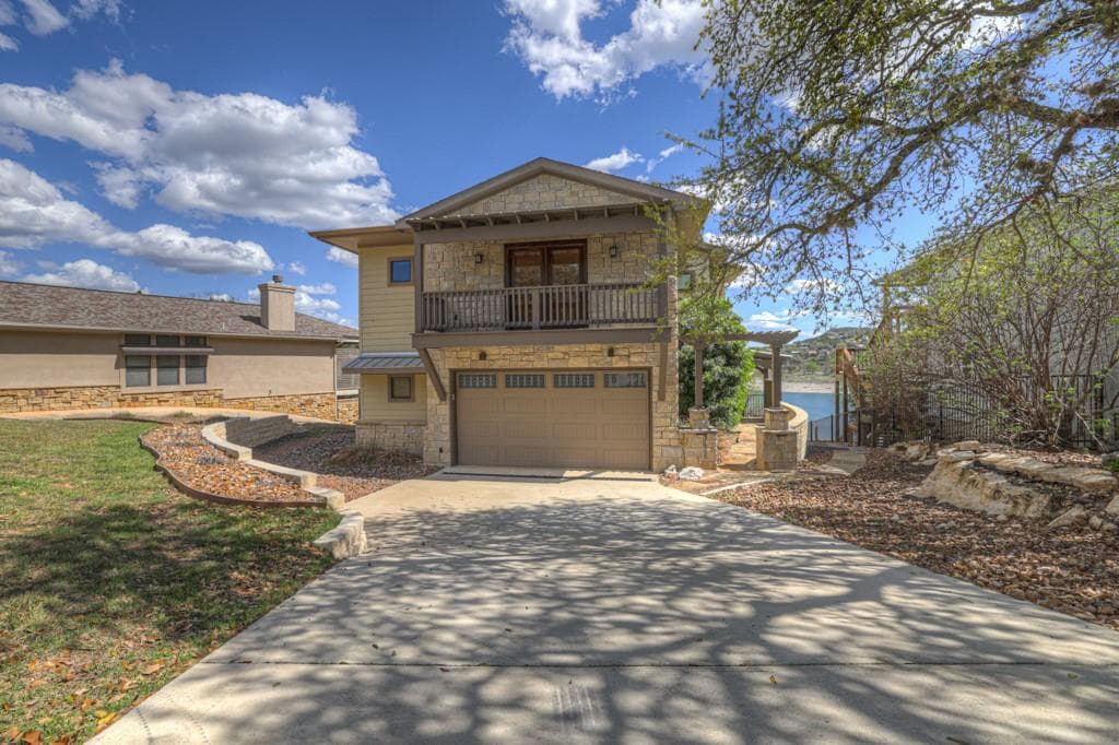 2550 Colleen Dr