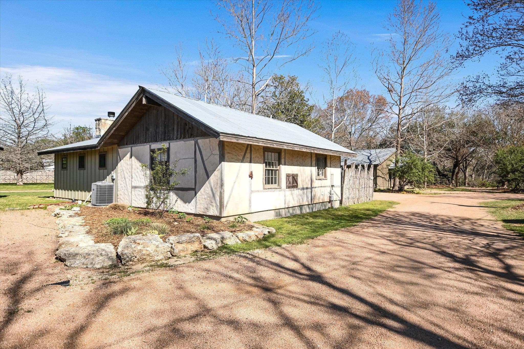 300 MILL RACE Ln #4