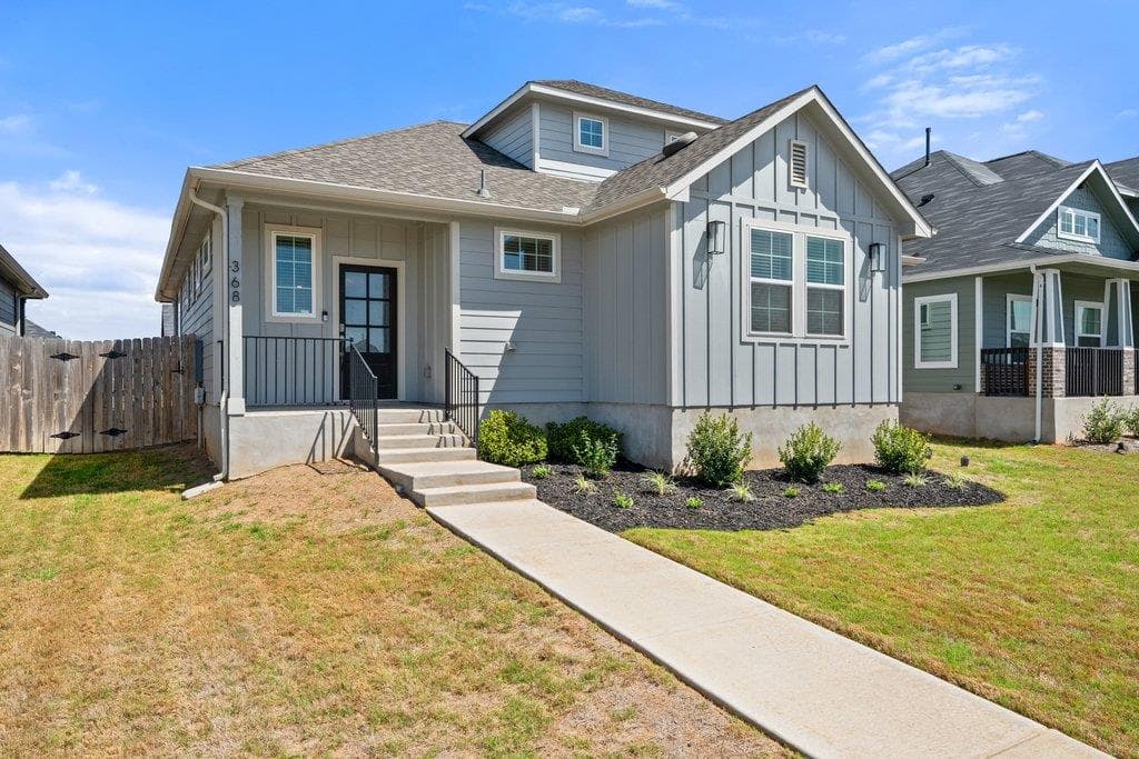 368 Banff Dr