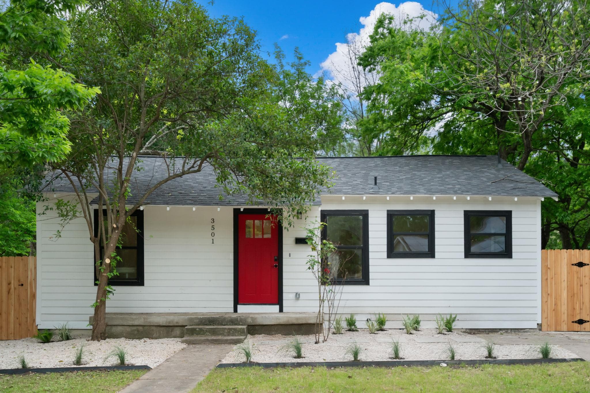 3501 Grayson Ln