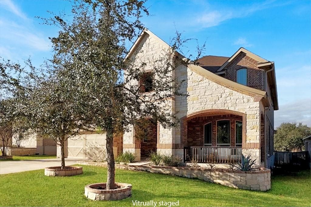 833 Richardson Ln