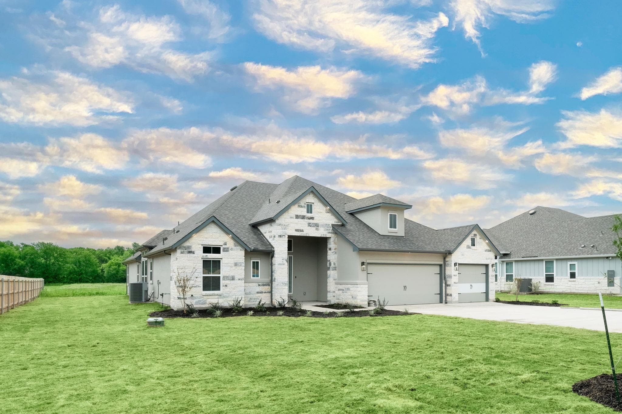 1204 Painted Horse Dr