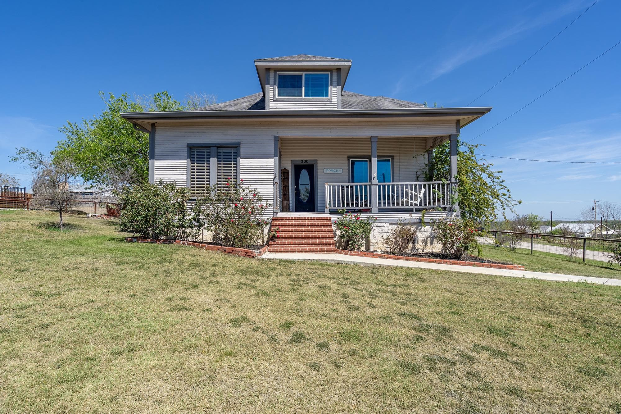 300 Herrin St