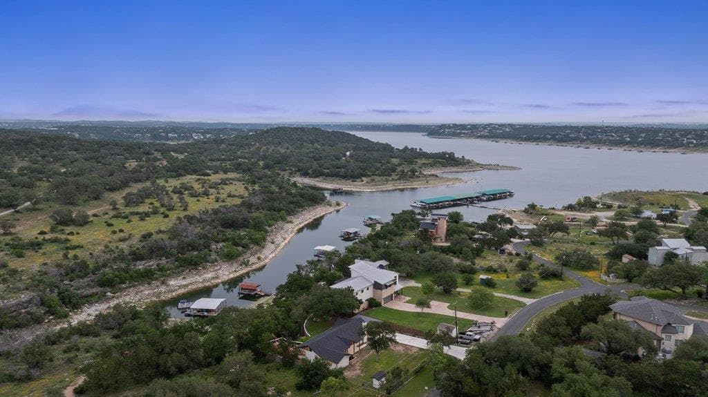 20100 Siesta Shores Dr