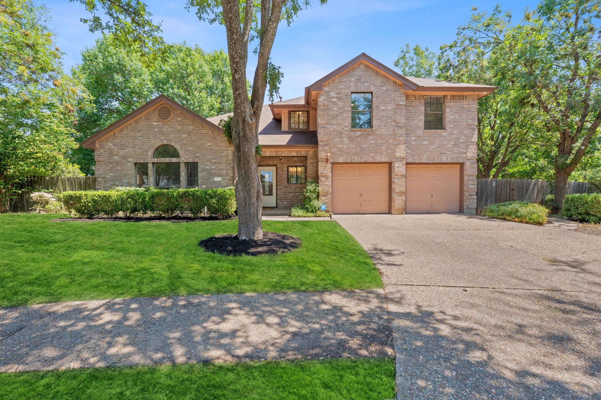 1106 Split Oak Cv