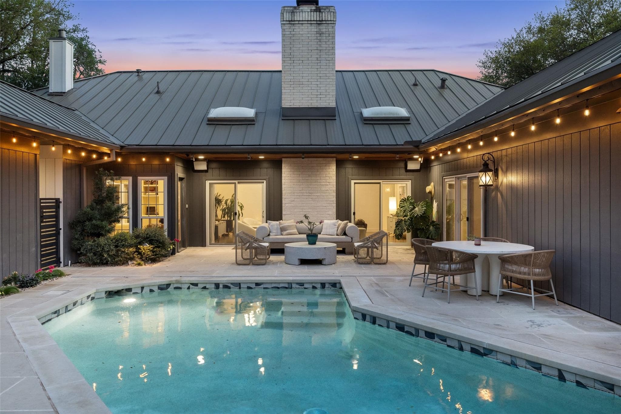 10200 La Costa Dr
