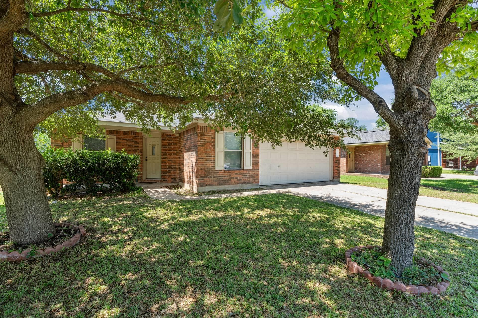 103 Easy St