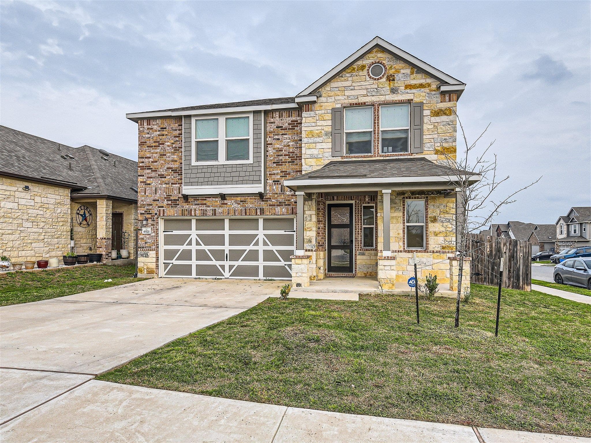 6521 Carriage Pines Dr