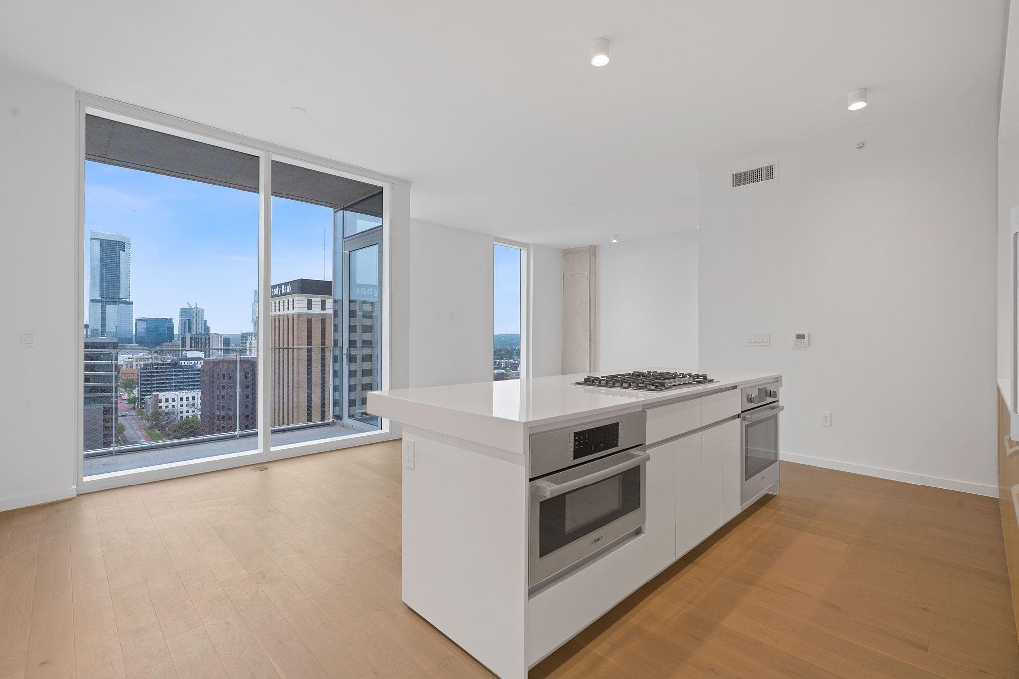 313 W 17th St #2106