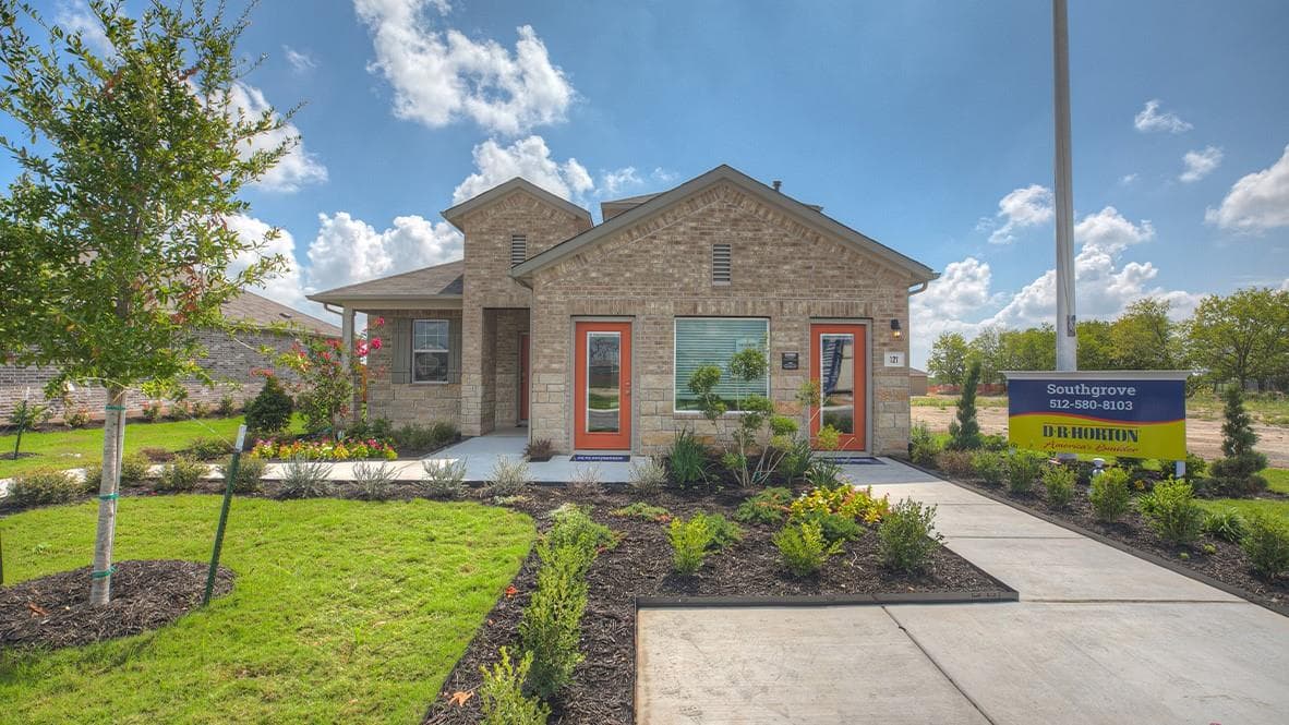 121 Little Walnut Cv