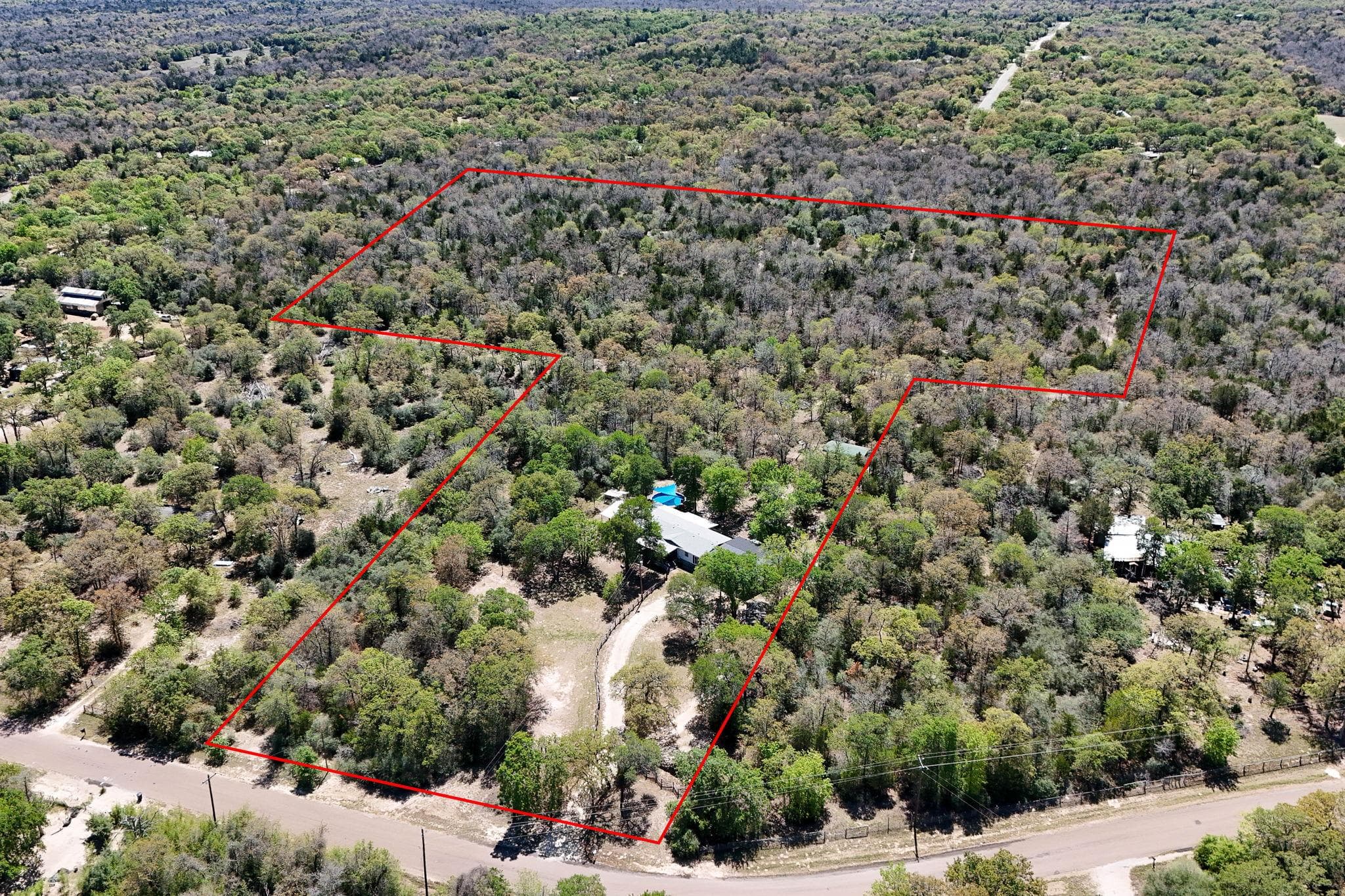 541 Hidden Oaks Dr
