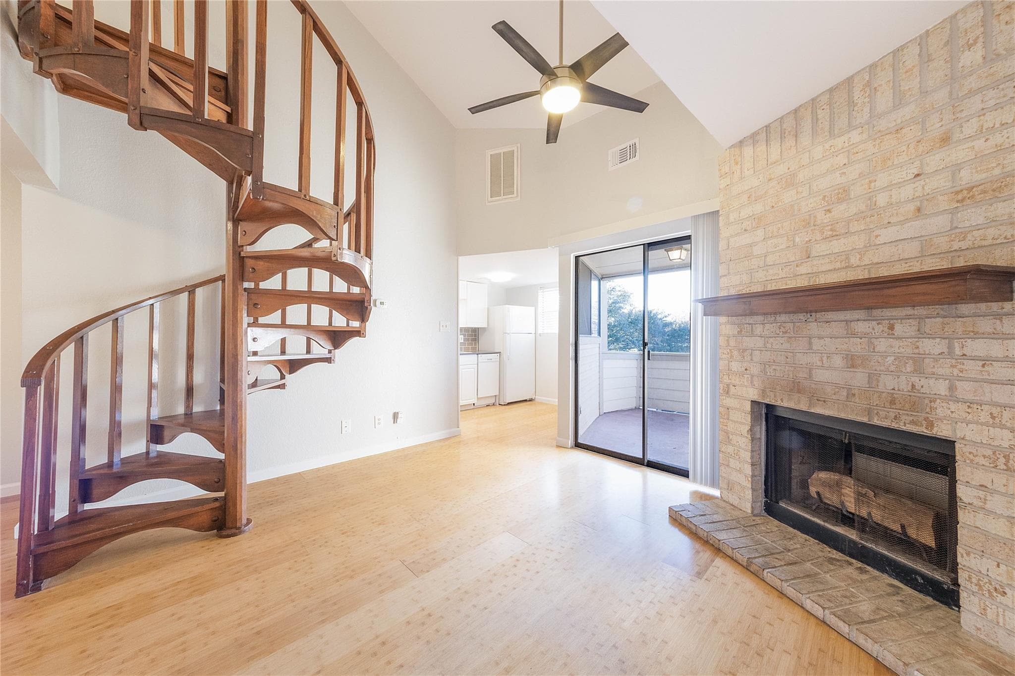 2500 Burleson Rd #512
