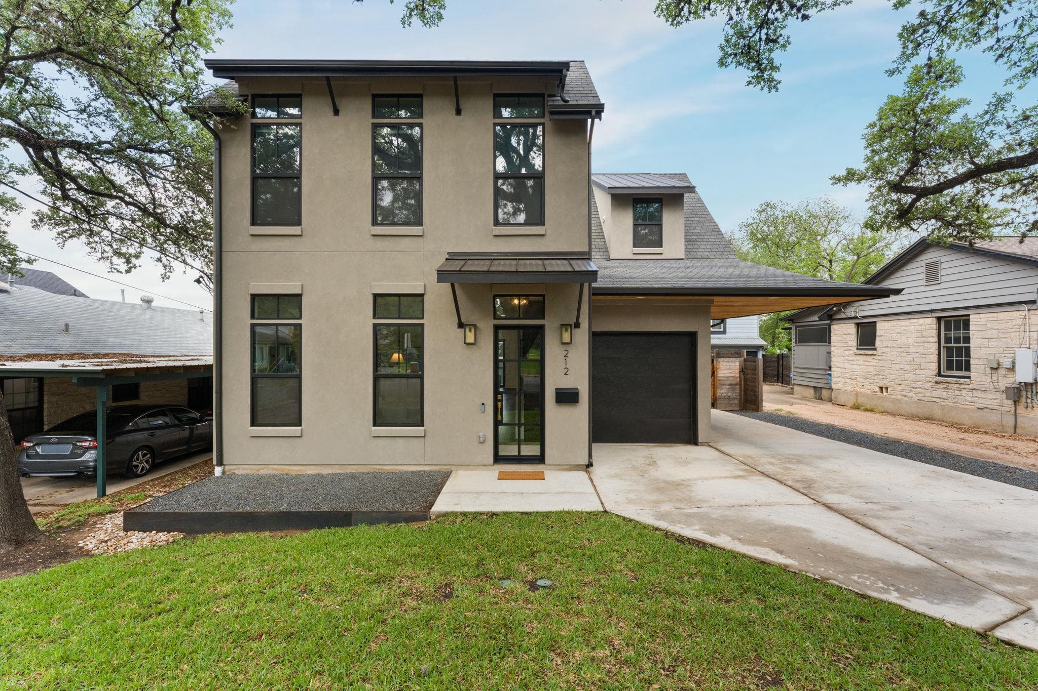 212 Fletcher St