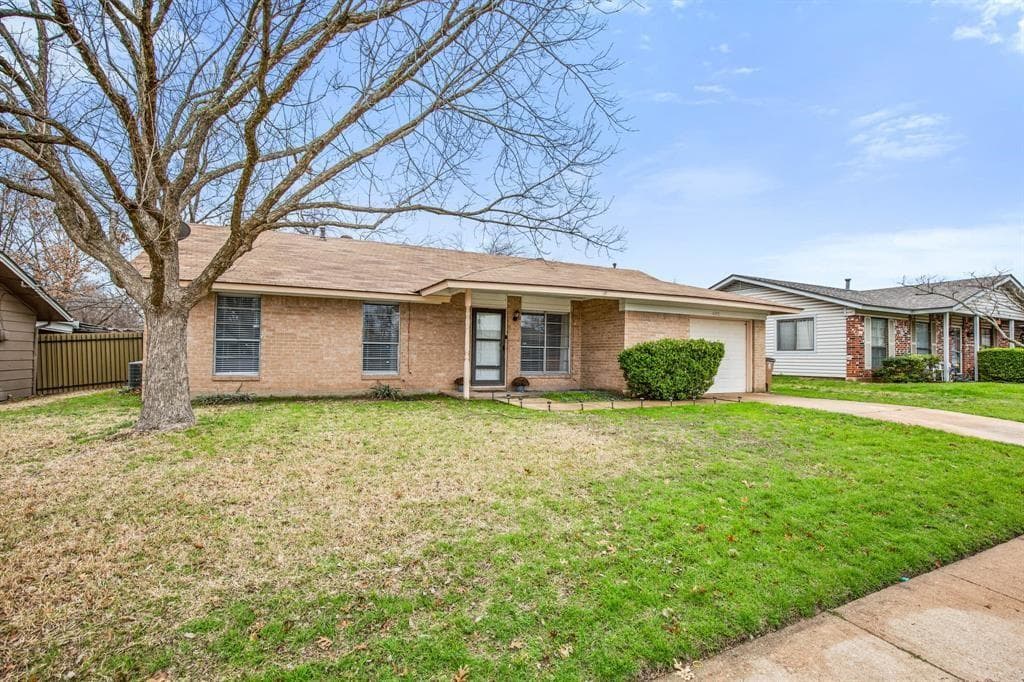 405 E Grady Dr